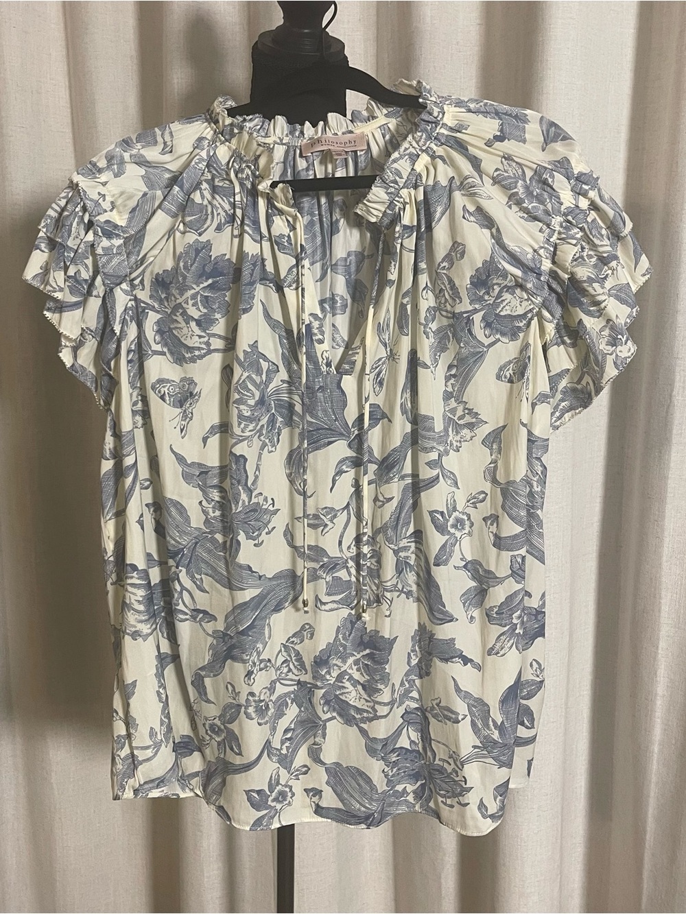 Philosophy Blue Floral Ruffle-Sleeve Blouse